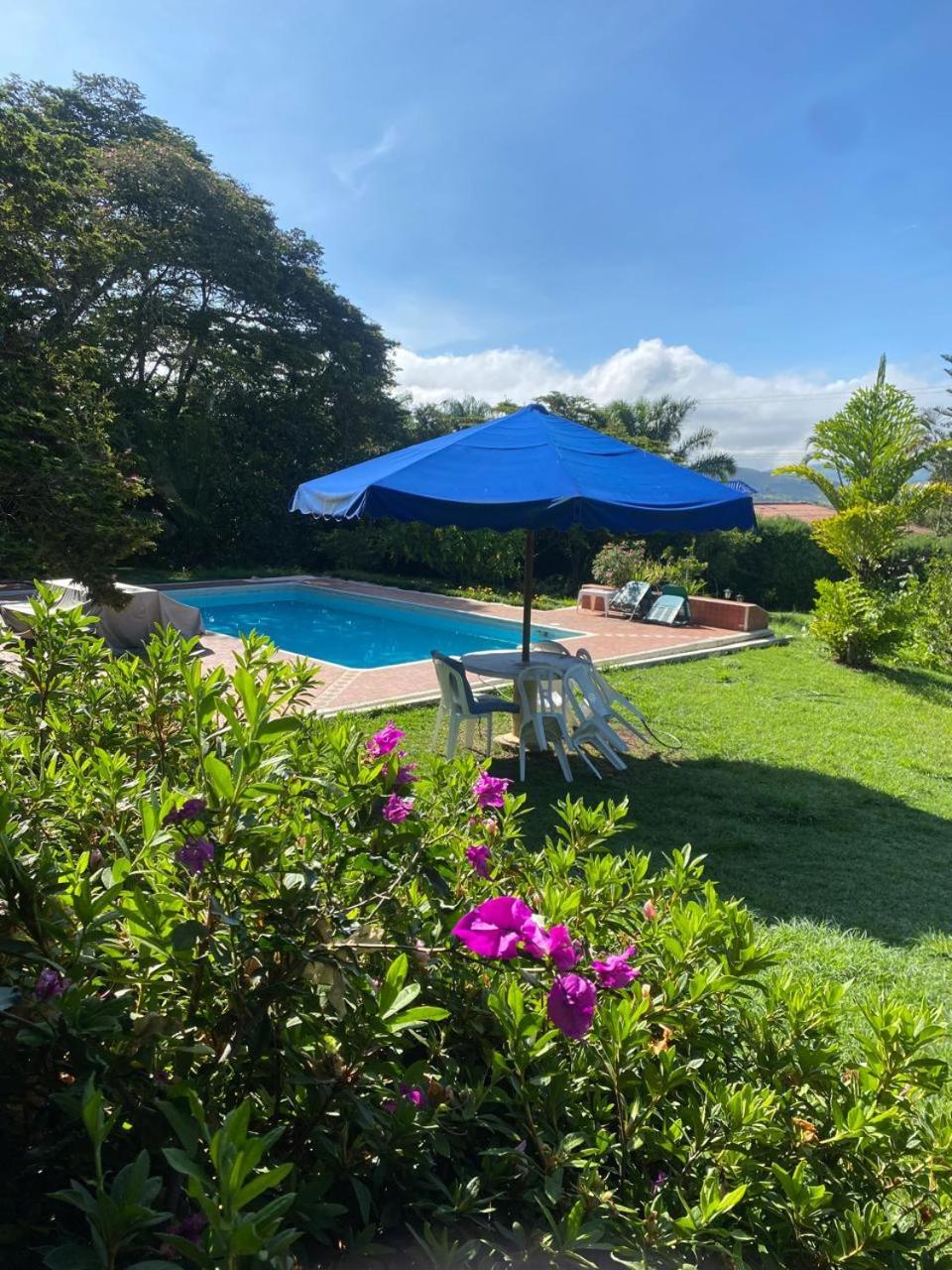 Finca Paraiso Calima Exterior photo